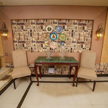 Shelton Accommodator Peschawar Exterior foto